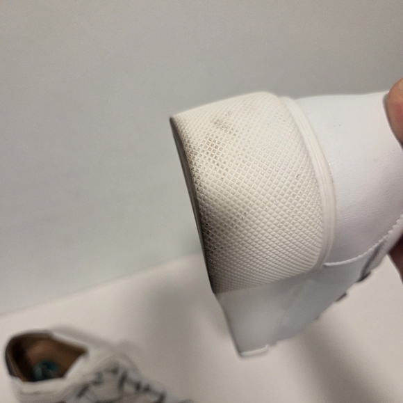 White Leather Sneakers with Laces By Bay Lane Sz 8 - Picture 15 of 16